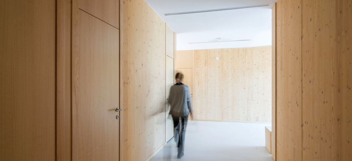 Institute for deaf and hard of hearing people